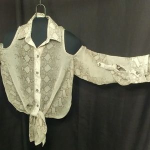 Hurley blouse